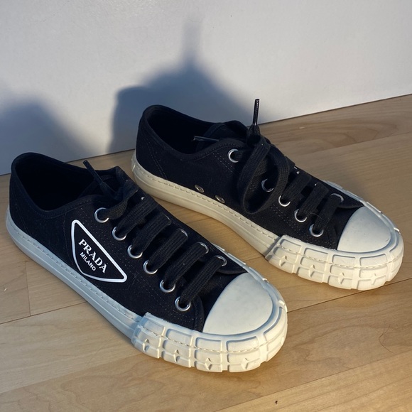 Prada sneakers - Picture 1 of 8